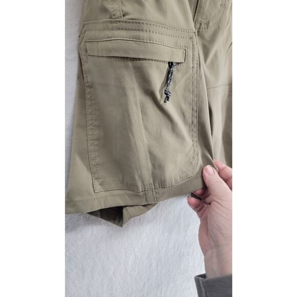 WRANGLER - MEN'S 34" - BROWN ALL TERERAIN GEAR CARGO SHORTS - Picture 2 of 8